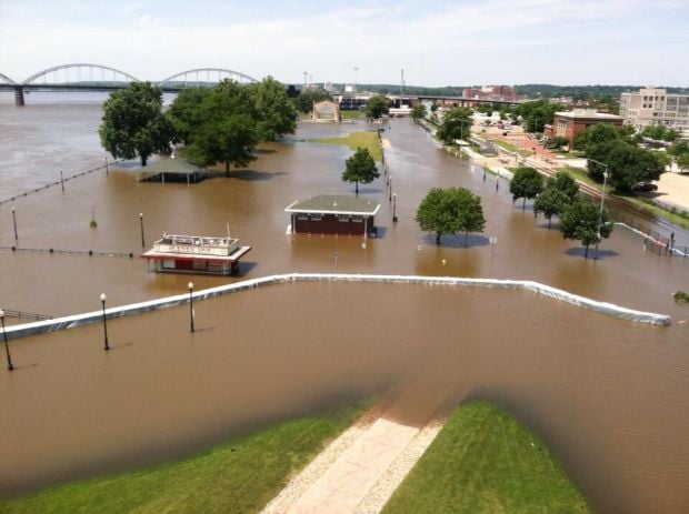 LeClaire Park, Davenport
